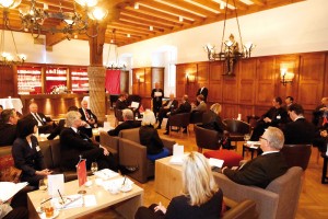 Das Netzwerk Hessen-China kam zu Kamingesprächen in Schloss Waldeck zusammen. Foto: Mario Zgoll Das Netzwerk Hessen-China kam zu Kamingesprächen in Schloss Waldeck zusammen. Foto: Mario Zgoll