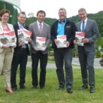 Haben im NaturparkZentrum Kellerwald den ersten Gruppenreise-Katalog der GrimmHeimat NordHessen vorgestellt (v. l.): Ute Schulte (Leitung Tourismus GrimmHeimat NordHessen), Christian Mayer (Kurdirektor Bad Hersfeld), Hubert Henselmann (Bereichsleiter Tourismus Kassel Marketing), Klaus Hamel (Edersee Touristic GmbH) sowie Holger Schach (Geschäftsführer Regionalmanagement Nordhessen GmbH). Foto: nh Haben im NaturparkZentrum Kellerwald den ersten Gruppenreise-Katalog der GrimmHeimat NordHessen vorgestellt (v. l.): Ute Schulte (Leitung Tourismus GrimmHeimat NordHessen), Christian Mayer (Kurdirektor Bad Hersfeld), Hubert Henselmann (Bereichsleiter Tourismus Kassel Marketing), Klaus Hamel (Edersee Touristic GmbH) sowie Holger Schach (Geschäftsführer Regionalmanagement Nordhessen GmbH). Foto: nh