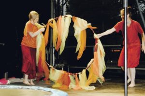 Foto: ZirkuTopia e.V. wpid-UweB-Klimabühne40_BA.jpg