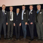 Jörg Paul (Vorstandsvorsitzender MoWiN.net e.V.), Dr. Thorsten Ebert (Vorstandsvorsitzender deENet e. V.), Sybille von Obernitz (Hauptgeschäftsführerin IHK Kassel-Marburg), Referent Stefan Hentschel (Industry Leader Technology Google Deutschland GmbH). Foto: nh Regionalmanager Holger Schach Regierungspräsident Dr. Walter Lübcke Jörg Paul (Vorstandsvorsitzender MoWiN.net e.V.), Dr. Thorsten Ebert (Vorstandsvorsitzender deENet e. V.), Sybille von Obernitz (Hauptgeschäftsführerin IHK Kassel-Marburg), Referent Stefan Hentschel (Industry Leader Technology Google Deutschland GmbH). Foto: nh Regionalmanager Holger Schach Regierungspräsident Dr. Walter Lübcke