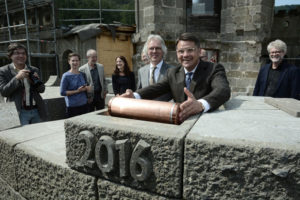 Legte den Grundstein für den Bergfried an der Löwenburg im Bergpark Wilhelmshöhe: Kulturminister Boris Rhein. Foto: © kunst.hessen.de Legte den Grundstein für den Bergfried an der Löwenburg im Bergpark Wilhelmshöhe: Kulturminister Boris Rhein. Foto: © kunst.hessen.de