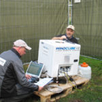 Aufbau eines LiDAR-Gerätes zur Bestimmung des Windpotenzials an einem Waldstandort. Foto: © Fraunhofer IEE Aufbau eines LiDAR-Gerätes zur Bestimmung des Windpotenzials an einem Waldstandort. Foto: © Fraunhofer IEE
