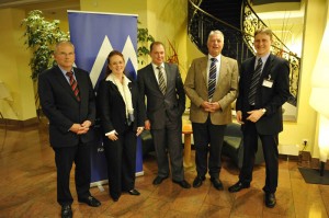 marketingclub Jürgen Reichert, Sylvia Kernke, Prof. Andreas Mann und Peter Crones (v.l.) stehen für zwei weitere Jahre an der Spitze des Marketingclubs Nordhessen. Foto: Mario Zgoll