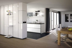 Hohes Einsparpotenzial, niedrige Investitionskosten: Das moderne Gas-Brennwert-Wandgerät Vitodens 300-W von Viessmann eignet sich für den Einsatz im Neubau und in der Modernisierung. Mit seiner neuen Regelung ist es besonders bedienungsfreundlich. Foto: Viessmann