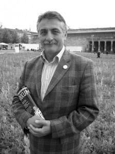 Knut Seidel 2008 auf dem Kasseler Friedrichsplatz. Foto: Jan Hendrik Neumann