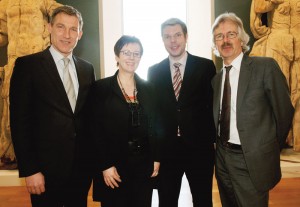 Stellten die Gästekarte vor: Regionalmanager Holger Schach, Projektleiterin Ute Schulte, Tourismusexperte Ralf Trimborn und mhk-Chef Prof. Bernd Küster. Foto: Mario Zgoll