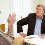 Dr. Werner Neusel im Gespräch mit Jérôme-Autor Volker Schnell (links). Foto: Mario Zgoll Dr. Werner Neusel im Gespräch mit Jérôme-Autor Volker Schnell (links). Foto: Mario Zgoll