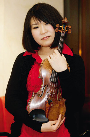 Sie nahm mit 13 Jahren ihre erste CD auf und schätzt Kassels Vorderen Westen: Klassikstar Tianwa Yang. Foto: Mario Zgoll