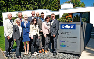 Das Team der Bezirksdirektion: Friedrich Quabeck, Heike Mann, Hans-Jürgen Ramolt, Jessica Arnold, Torsten Bär, Sandra Tripp, Werner Nünemann, Alexander Haase, Brigitte Haase und Michael Haase (v.l.). Foto: Mario Zgoll Das Team der Bezirksdirektion: Friedrich Quabeck, Heike Mann, Hans-Jürgen Ramolt, Jessica Arnold, Torsten Bär, Sandra Tripp, Werner Nünemann, Alexander Haase, Brigitte Haase und Michael Haase (v.l.). Foto: Mario Zgoll