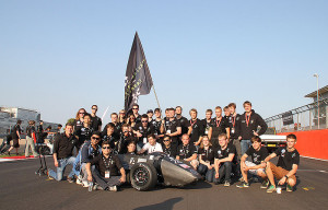 Das Herkules Racing Team in Silverstone. Foto: HRT