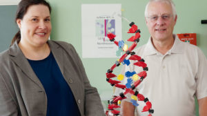 Der Genetik  auf der Spur: Herderschule plant erstes S1-Genlabor in der Region