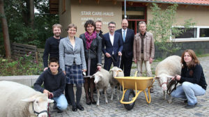 Star Care-Haus an Kinderbauernhof übergeben