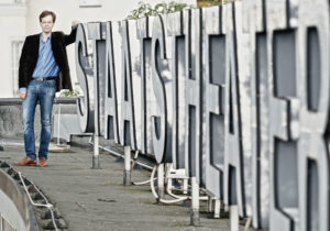 Schwede auf dem Dach: Patrik Ringborg ist seit 2007 Generalmusikdirektor am Staatstheater Kassel. Foto: Mario Zgoll