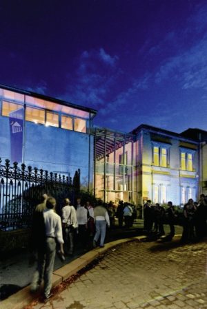 Besonderes Flair versprüht das Museum für Sepulkralkultur bei Nacht. Foto: Andreas Berthel Besonderes Flair versprüht das Museum für Sepulkralkultur bei Nacht. Foto: Andreas Berthel