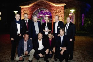 Die Repräsentanten des Unternehmernetzwerkes Vericom 10: Mattias Göbel (BÜRO und WOHN DESIGN), Ahmed G.-Vesely (Nordhessen.Net), Wolfgang Muster (MC Group), Karin Küpper (Küpper&Spohr) sowie Prof. Dr. Andreas Mann (hinten v.l.). Vorne: Martin Lübcke (EleKtro Lübcke), Ralf Spohr (Küpper&Spohr), Prof. Dr. Gerdum Enders (Global Mind) und Hinrich Könemann (MC Group) (v.l.). Foto: Mario Zgoll Die Repräsentanten des Unternehmernetzwerkes Vericom 10: Mattias Göbel (BÜRO und WOHN DESIGN), Ahmed G.-Vesely (Nordhessen.Net), Wolfgang Muster (MC Group), Karin Küpper (Küpper&Spohr) sowie Prof. Dr. Andreas Mann (hinten v.l.). Vorne: Martin Lübcke (EleKtro Lübcke), Ralf Spohr (Küpper&Spohr), Prof. Dr. Gerdum Enders (Global Mind) und Hinrich Könemann (MC Group) (v.l.). Foto: Mario Zgoll