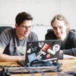 Begeisterung als Schlüssel zum Erfolg: Micromaten bei der Arbeit. Foto: Micromata Begeisterung als Schlüssel zum Erfolg: Micromaten bei der Arbeit. Foto: Micromata