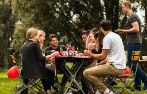 MT-Handballprofis beim Grillen. Foto: QHaupt