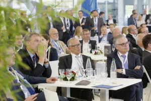 Mit rund 150 Gästen feierte man das Sommerfest in den Räumlichkeiten der Piper Deutschland AG am Kassel Airport Mit rund 150 Gästen feierte man das Sommerfest in den Räumlichkeiten der Piper Deutschland AG am Kassel Airport