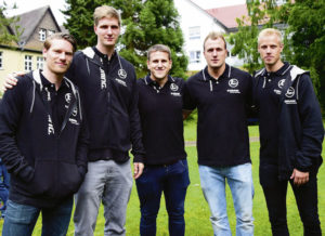 Die Neuzugänge standen bei der Teamvorstellung natürlich besonders im Fokus: Tobias Reichmann, Finn Lemke, Julius Kühn, Nebojsa Simic und Lasse Mikkelsen (v.l.). Foto: Heinz Hartung Die Neuzugänge standen bei der Teamvorstellung natürlich besonders im Fokus: Tobias Reichmann, Finn Lemke, Julius Kühn, Nebojsa Simic und Lasse Mikkelsen (v.l.). Foto: Heinz Hartung