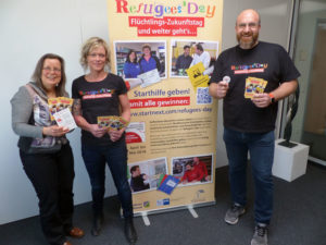 Auf dem Foto sieht man von links nach rechts Birgit Mietzner (Mietzner GrafikDesign), Kathrin Schacht (Integrationsmanagerin Landkreis Kassel) und Bijan Otmischi (Integrationsmanager Landkreis Kassel). Foto: (c) Landkreis Kassel Auf dem Foto sieht man von links nach rechts Birgit Mietzner (Mietzner GrafikDesign), Kathrin Schacht (Integrationsmanagerin Landkreis Kassel) und Bijan Otmischi (Integrationsmanager Landkreis Kassel). Foto: (c) Landkreis Kassel